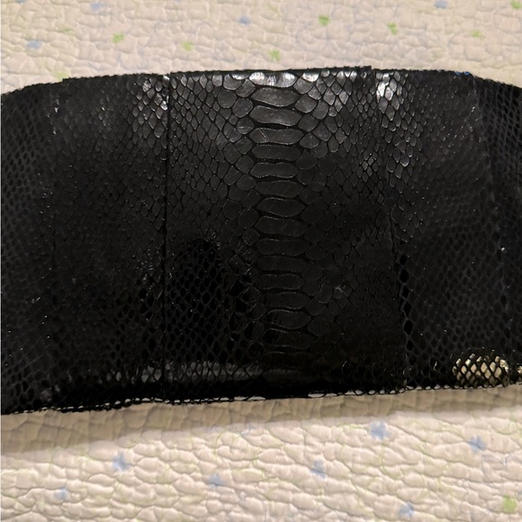 Michael Kors clutch black crocodile with detachable strap - Picture 9 of 9